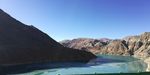 蓝天大山湖泊风景
