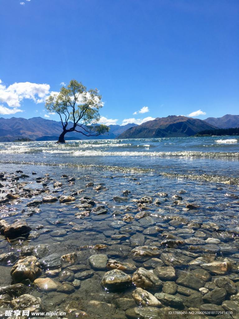 湖水