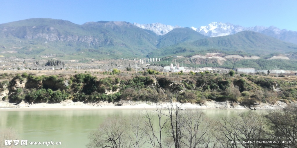 大山江河风景