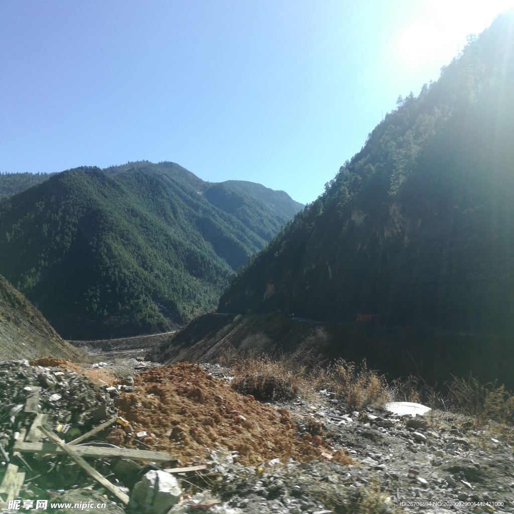 高山峡谷风景