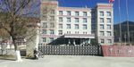 办公楼大门建筑图片