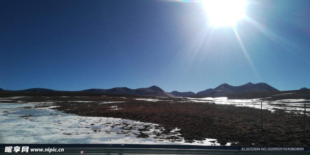 冰川雪地日出风光