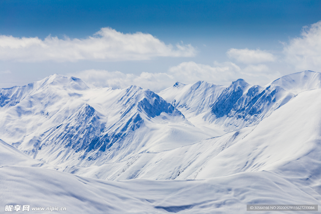 雪山山峰自然生态背景海报素材