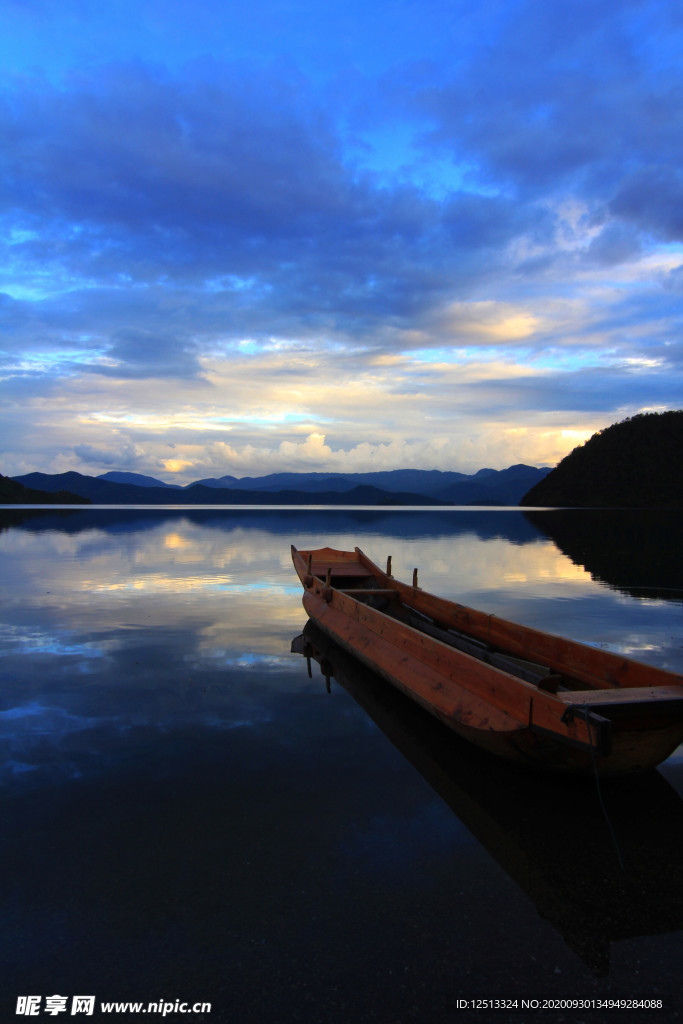 泸沽湖