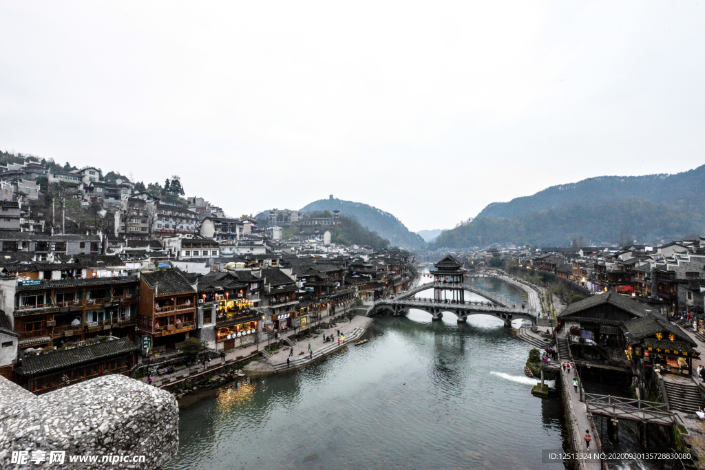 凤凰古城