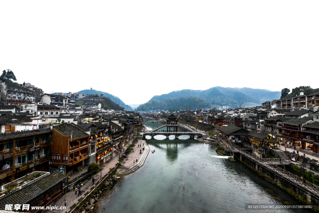 凤凰古城