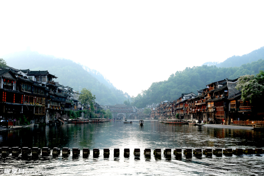 凤凰古城