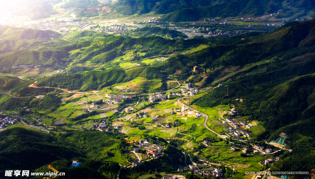 俯视大山风景