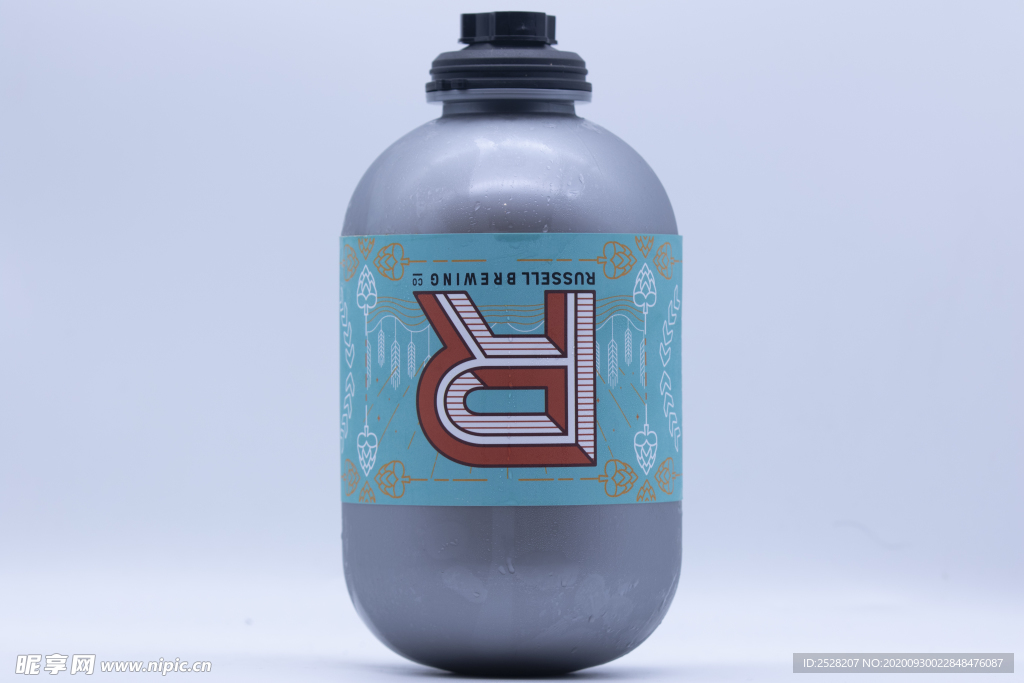 啤酒R