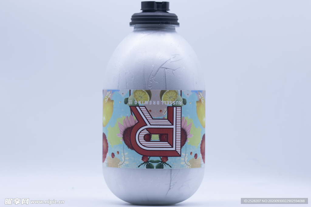 啤酒R