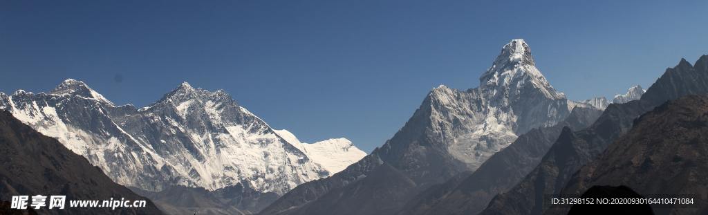 群山