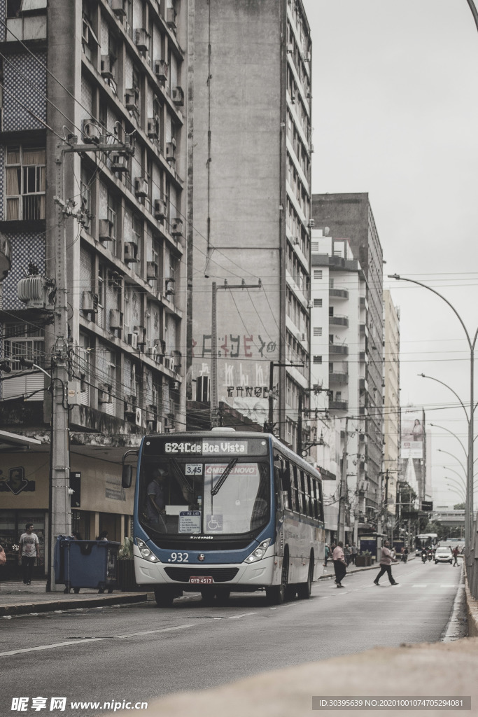 城市