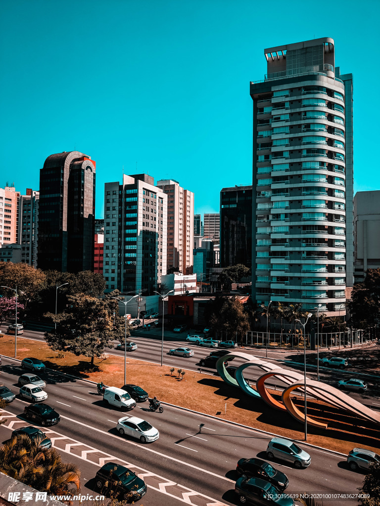 城市
