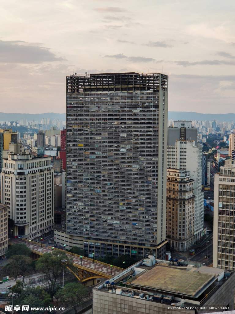 城市
