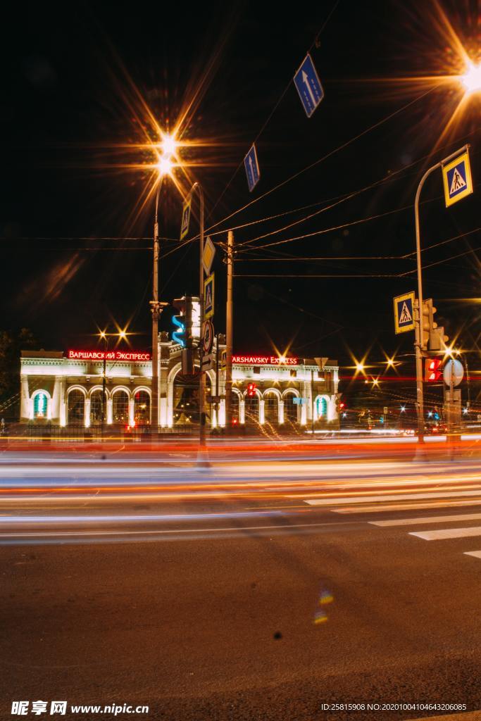 街道夜景