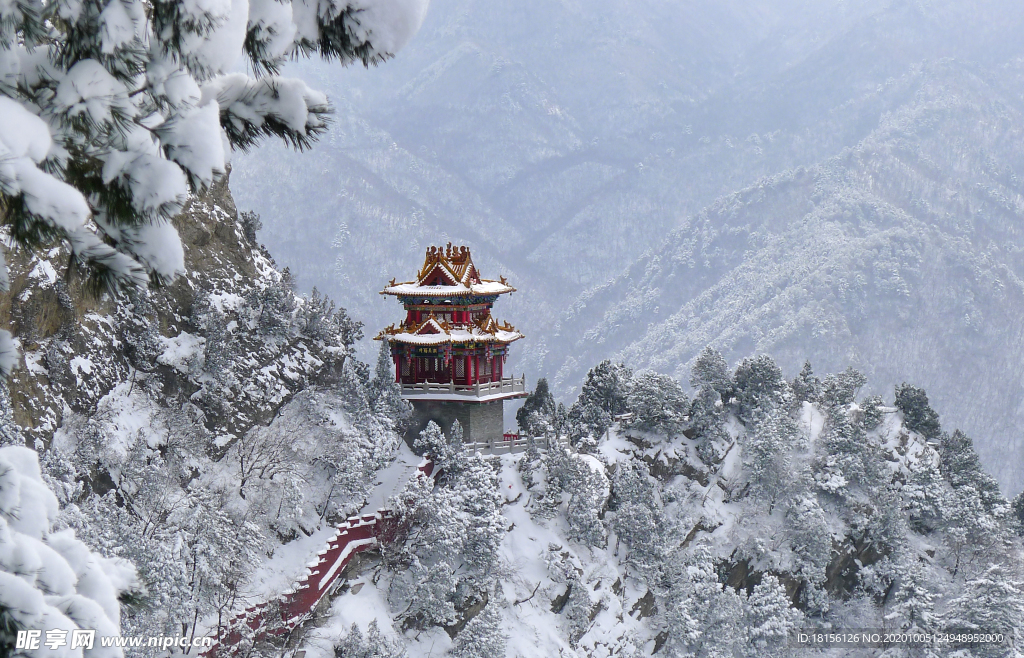 4A灵石石膏山天门瑞雪