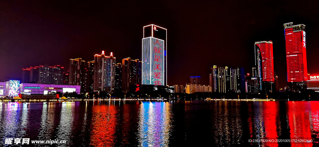 湖边夜景