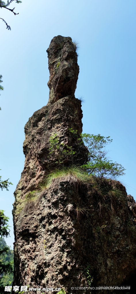 双童山一柱擎天