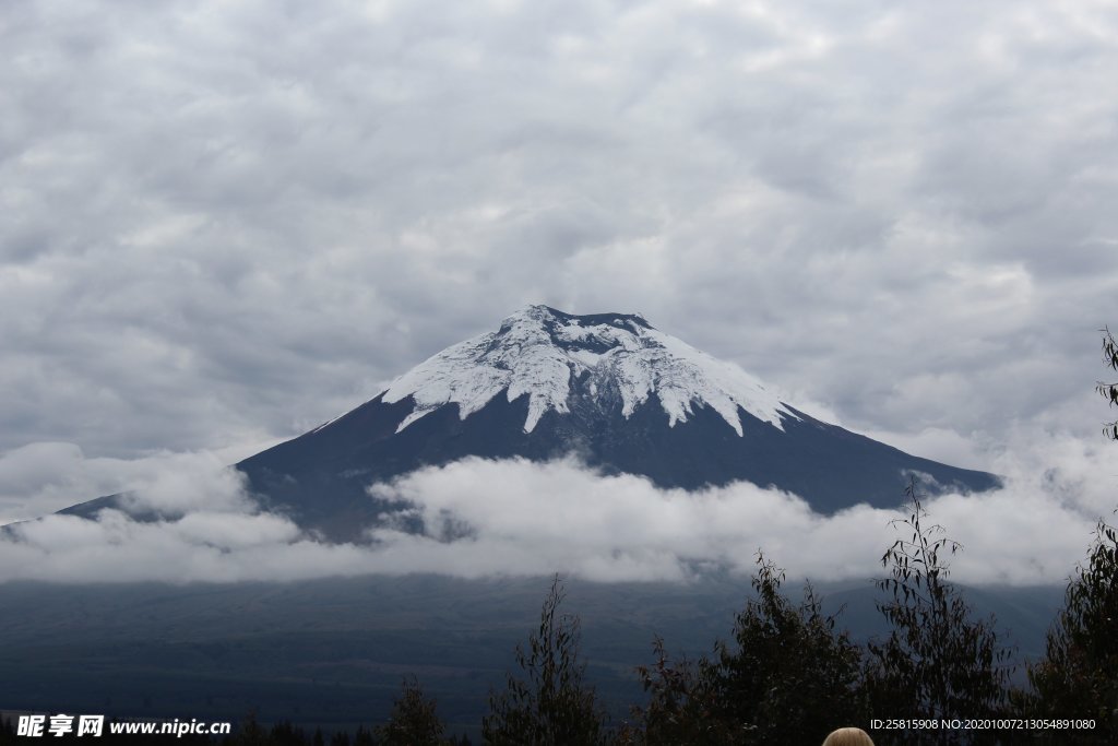 雪山