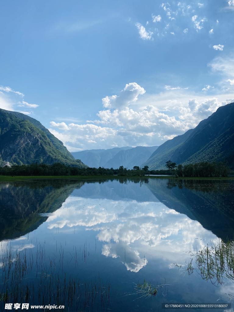 湖水