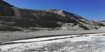 高山河谷雪地风光