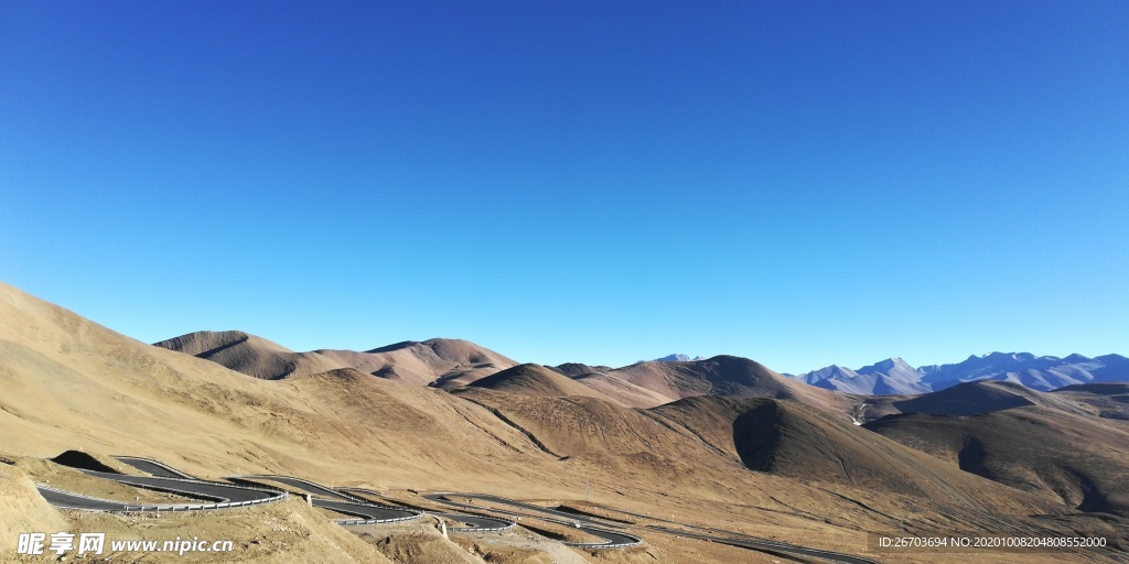 蓝天大山山峰