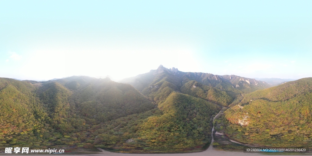 丹东凤城帽盔山三道沟营地航拍全