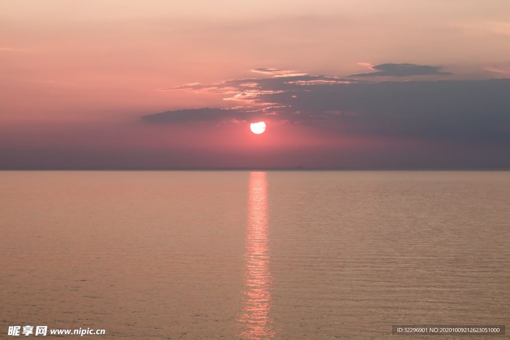 月亮海 大海 海 美景 高清