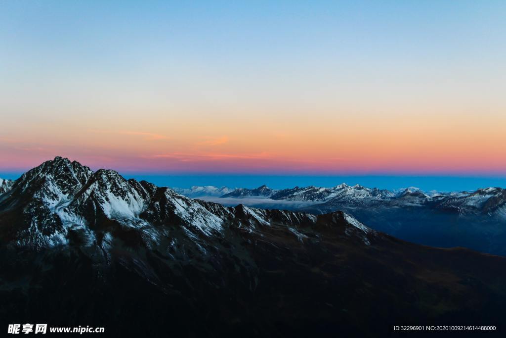 山峰美景  雪山 山脉