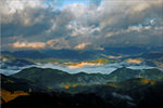 凤山风起云涌的山峰雾海