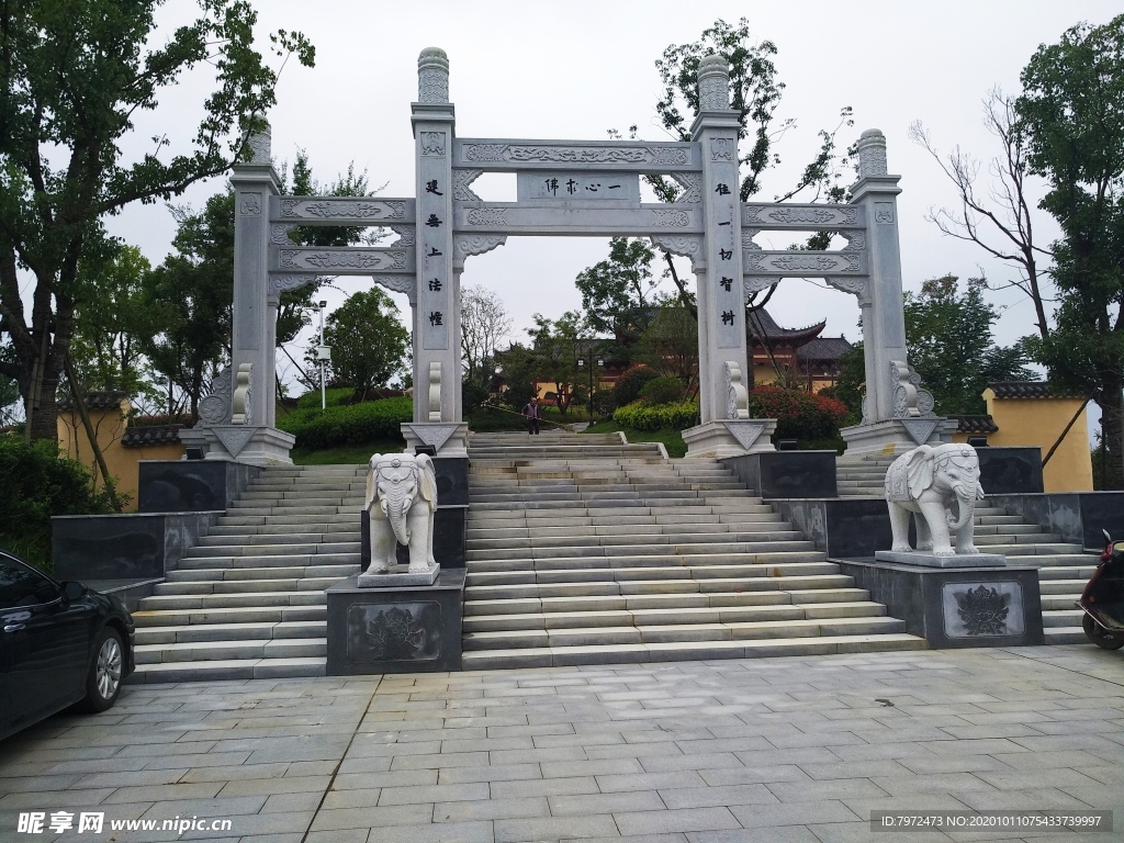 寺庙山门