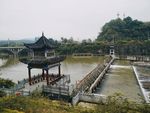拦河坝