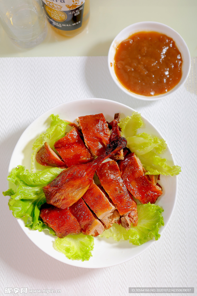 脆皮烤鸭美食食材背景海报素材