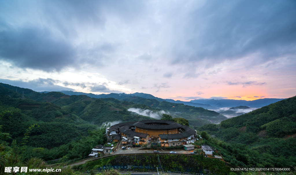 壮丽的大山风光