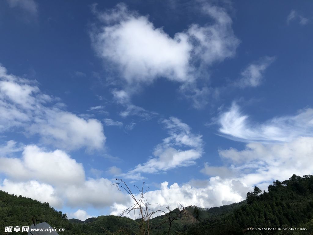 蓝天白云