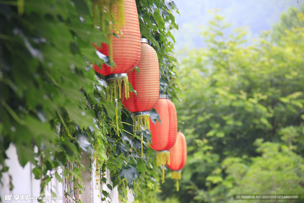 夏季墙角灯笼背景海报素材