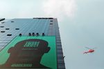 户外海报样机