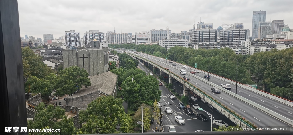 望仙阁亭楼鼓楼附近城市风光