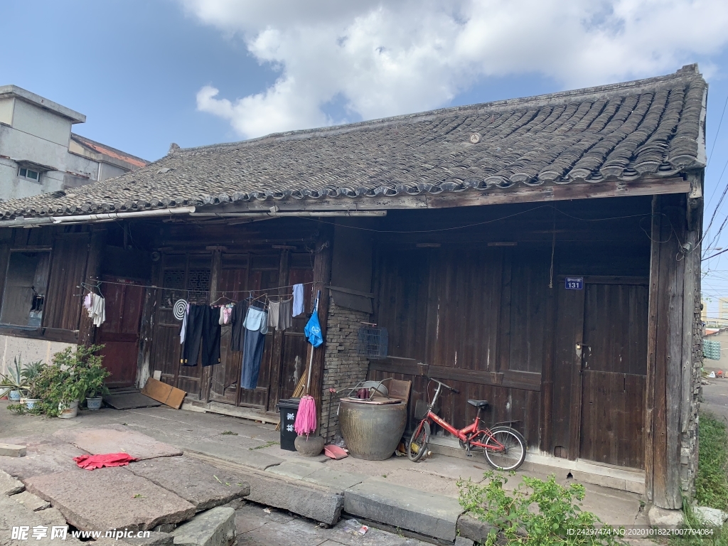 老房子民居