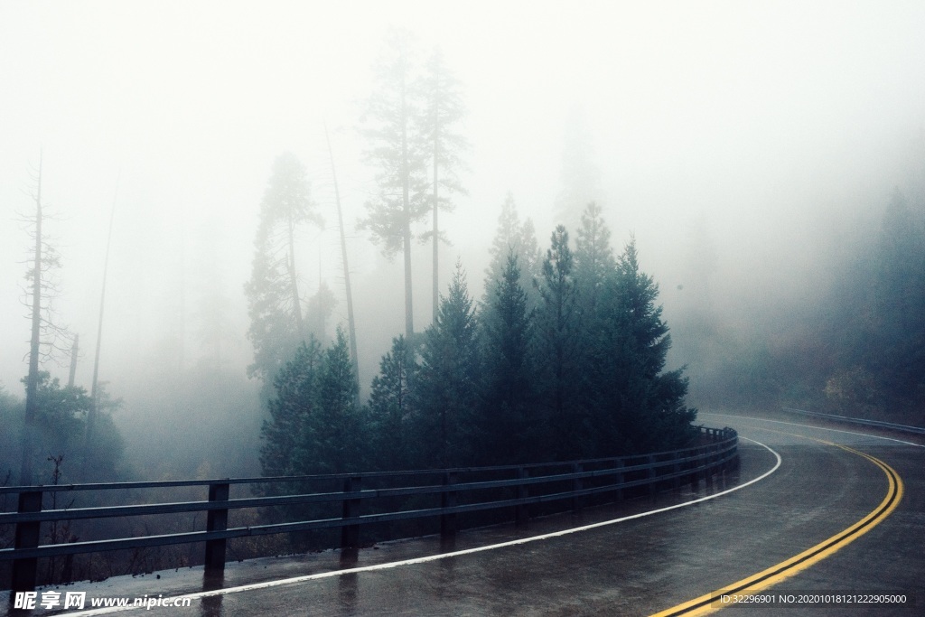 公路背景 雾 高清