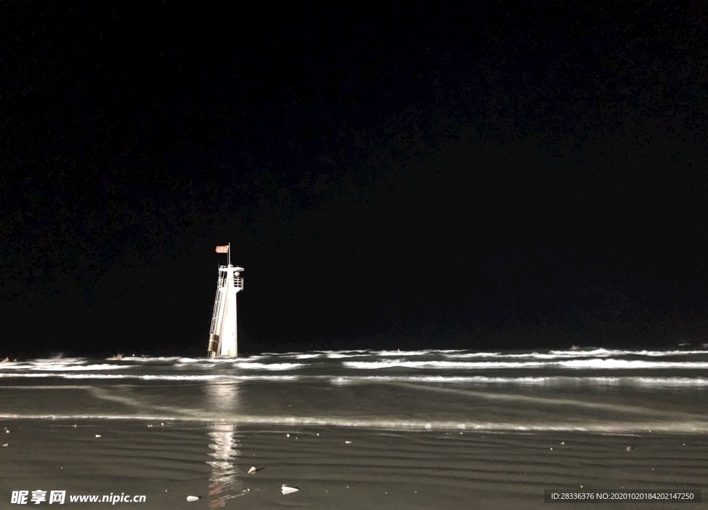 防城港白浪滩夜景