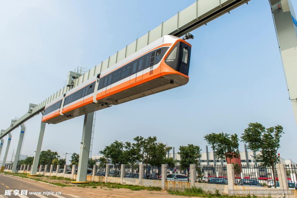 悬挂列车