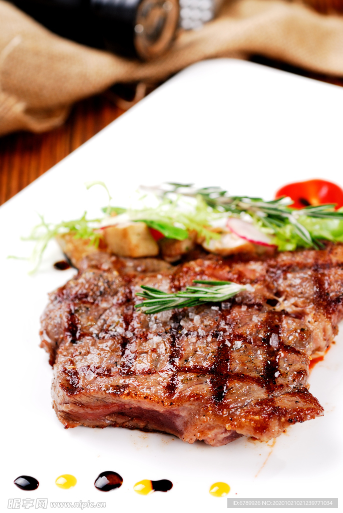 岩烤澳洲和牛肉眼牛扒