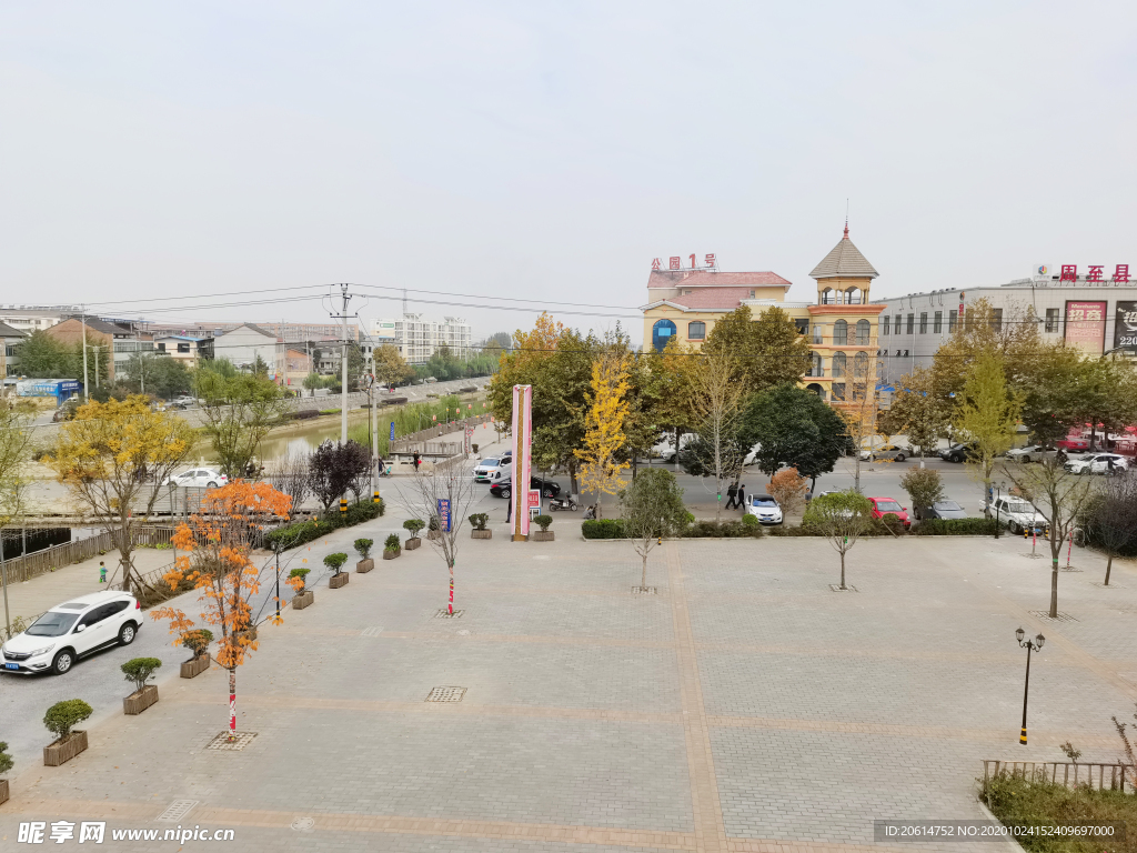 城市广场风景