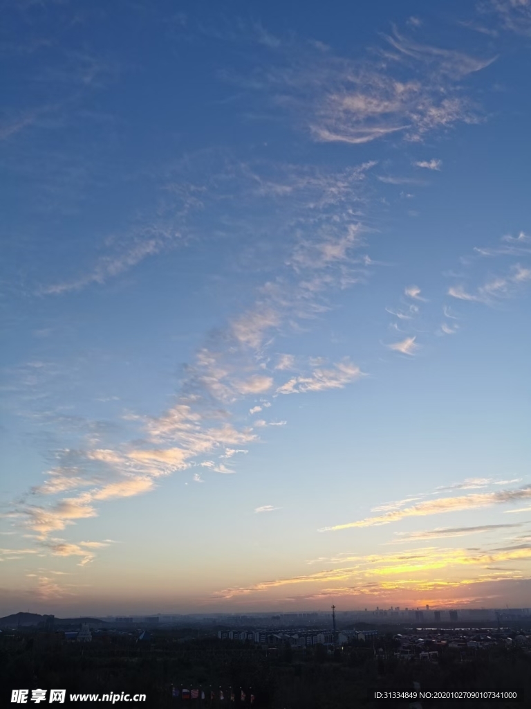 蓝天 白云