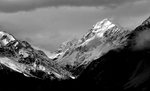 雪山 灰色