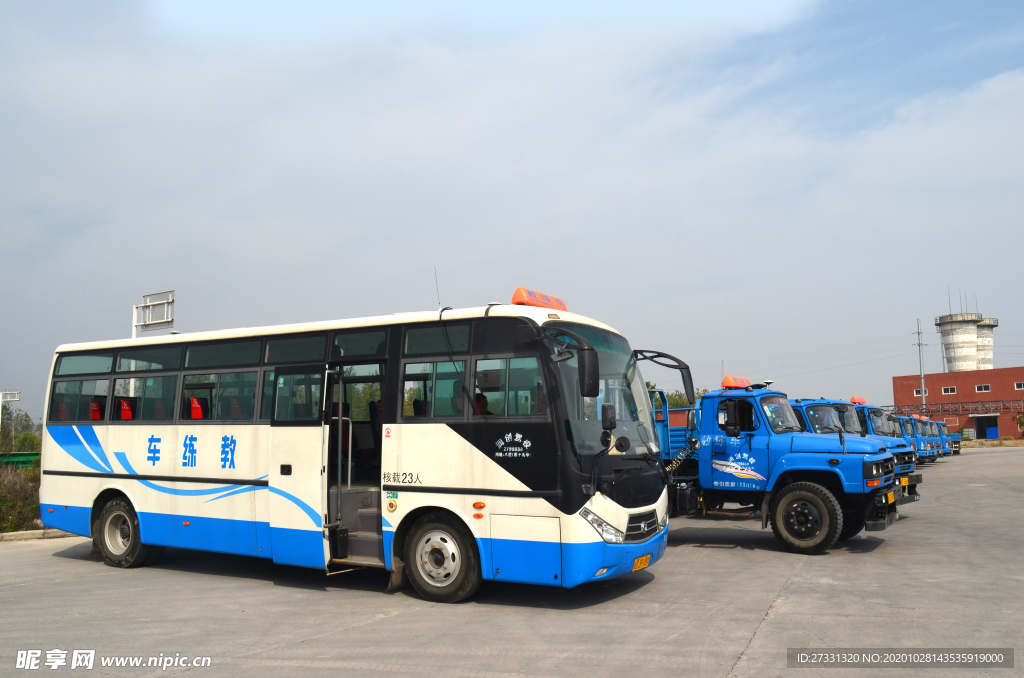 大车驾校公交车大客车货车