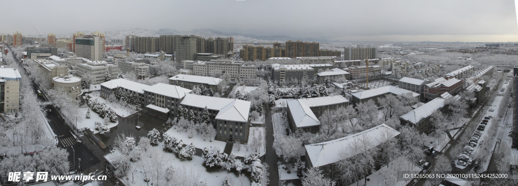 北方工业大学 雪景 全景