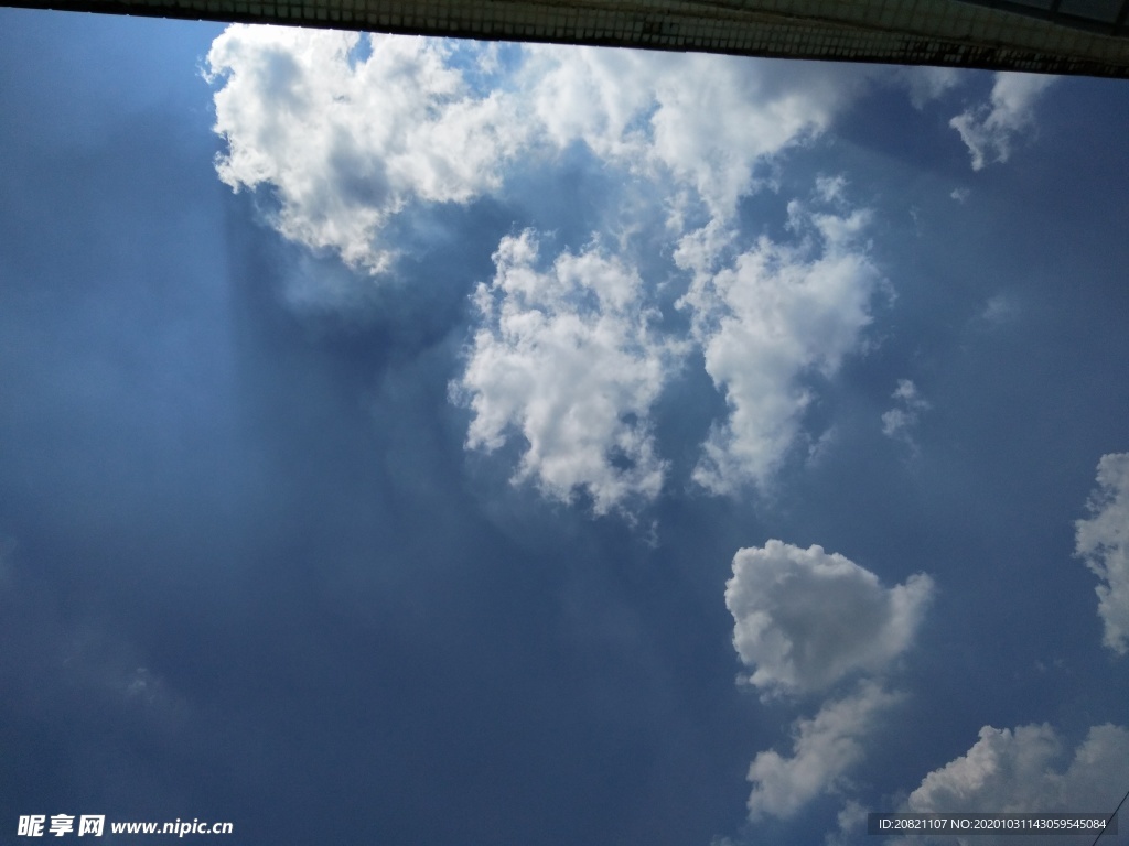 天空