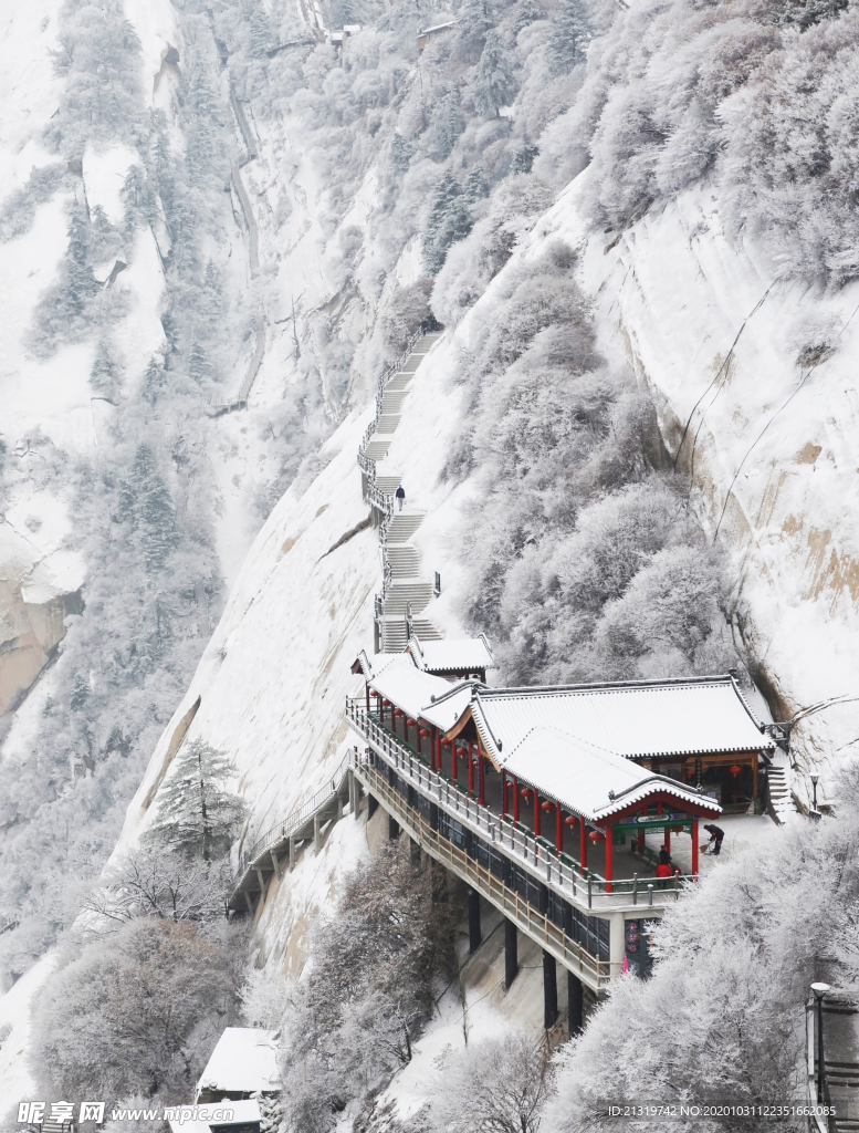 雪山美景